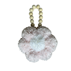 BOHO DAISY POMPOMS