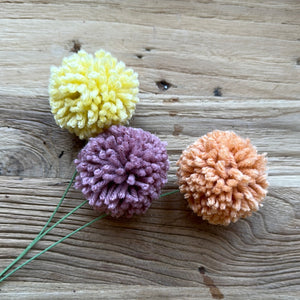 Mini Pompom Flower