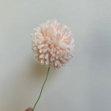 Mini Pompom Flower